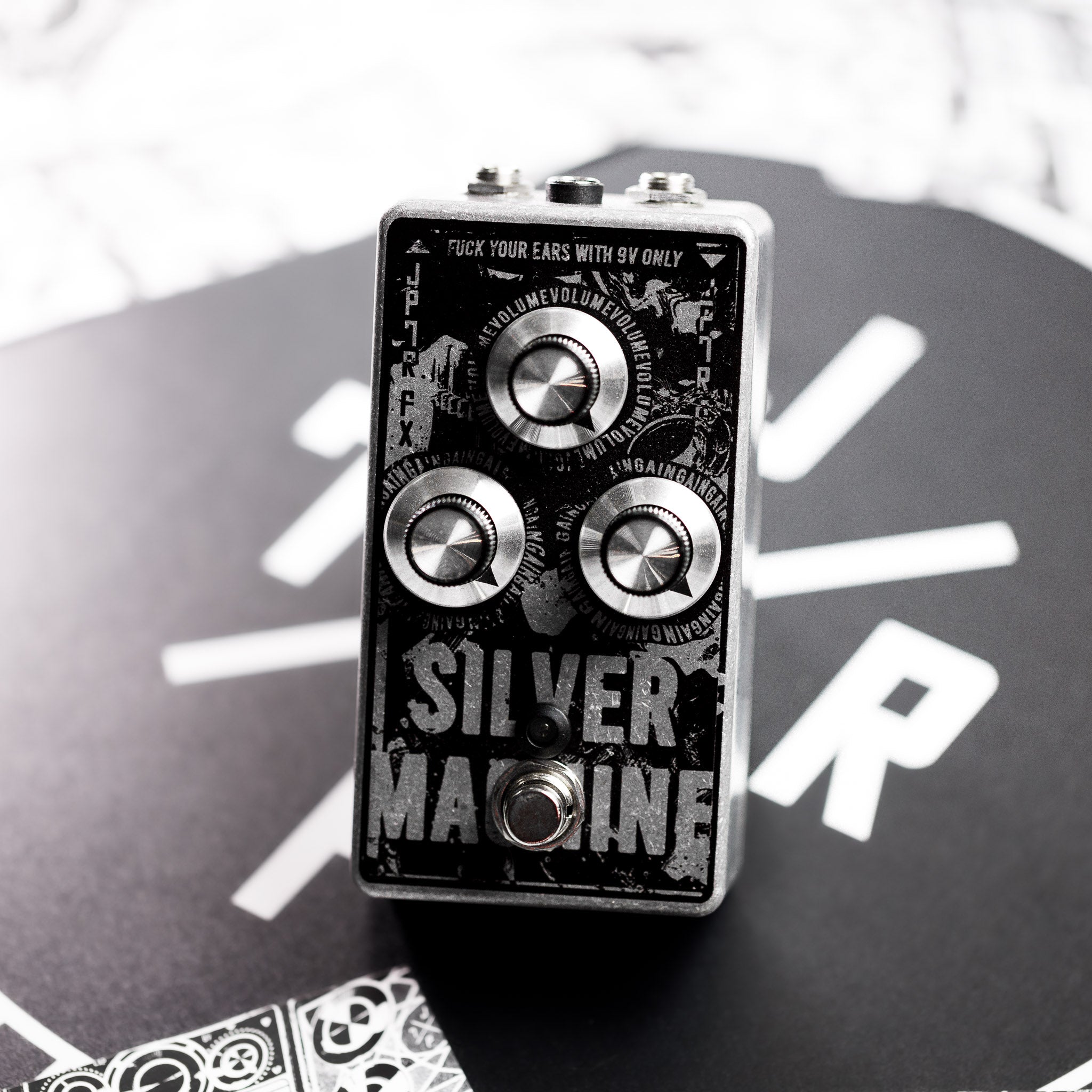 JPTR FX Silvermachine - Dual-gain-stage Fuzz Pedal